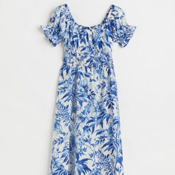 H&M Dresses & Skirts - H&M off the shoulder blue floral midi dress size xs